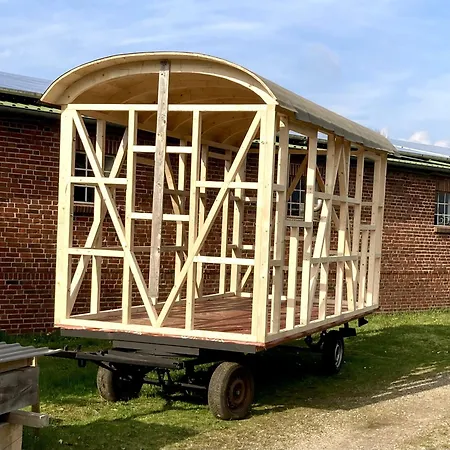 Holiday home Traumwagen An Der Muehle Thalingburen