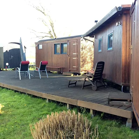 Holiday home Traumwagen An Der Muehle Thalingburen